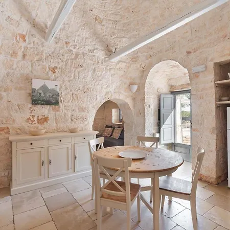 Trullo Stefano Villa La Correggia